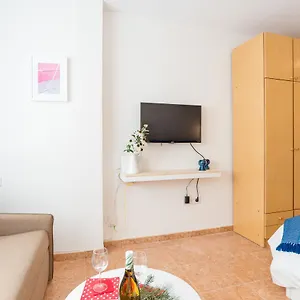 malagasuite-apartamento-en-torremolinos-costa.hotelsinnerja.org/